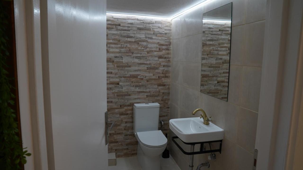 Km Beach View Apartment La Canea Exterior foto