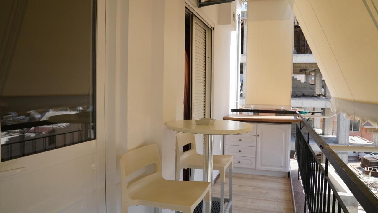Km Beach View Apartment La Canea Exterior foto